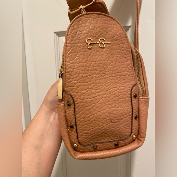 💁‍♀️🙋‍♀️Jessica Simpson Tan Crossbody Bag - Picture 8 of 8